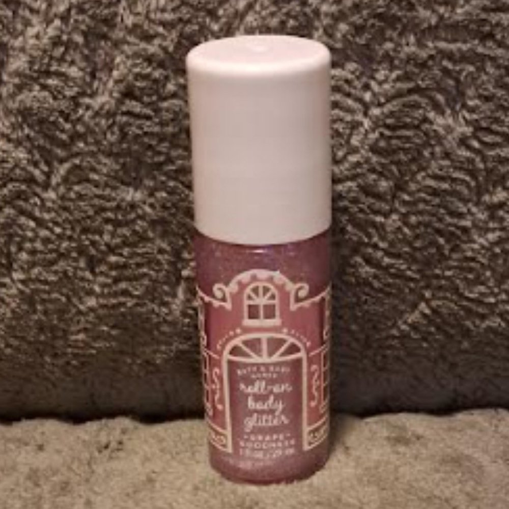 NEW Bath and Body Works Roll-On Body Glitter in Grape Goodness